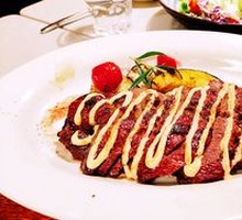 Segmented Cheese Rock-Roasted Ribeye Steak