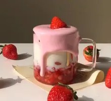 Strawberry Coconut Crunch Yogurt Cup