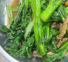 Stir-fried Bok Choy with Goose Offal