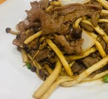 Braised Beef with Tea Tree Mushroom
