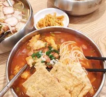 Tomato Pork Crisp Lo Mein