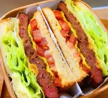 Cheesy Herb Tender Beef Sandwich