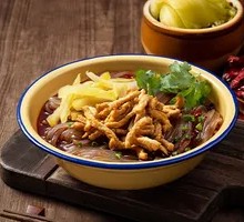 Sour Cabbage and Pork Noodles