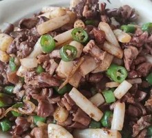 Bamboo Shoots Stir-Fried with Chicken Offal