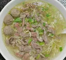 Refreshing Beef Meatball Noodle Soup