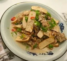 Fried Tofu Skin with Pork
