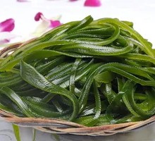 Thin seaweed strips