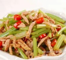 Stir-fried celery with shredded pork