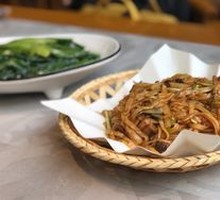 Old Jar Sichuan Pickled Cabbage Stir-Fried Rice Noodles
