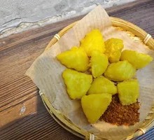 Yunnan Potatoes with Crispy Rice Cake