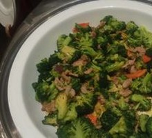 Broccoli Stir-fried with Plum Meat