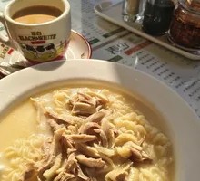 Chicken Noodle Soup with Instant Noodles