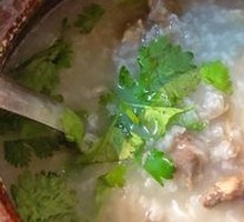 Coriander Pork Bone Porridge