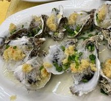 Steamed Oysters with Garlic