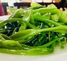 Stir-Fried Seasonal Vegetables with Garlic