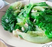 Stir-Fried Organic Seasonal Vegetables with Garlic