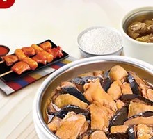 Braised Chicken Leg with Dried Mushrooms Rice
