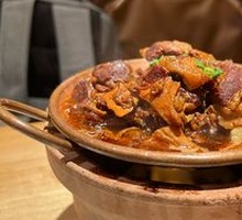 Copper Pot Yellow Beef