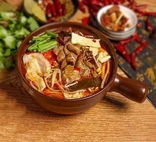 Braised Pork Intestine Rice Noodles