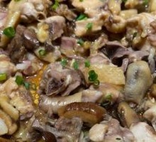 Braised Chicken Thigh with Dried Mushrooms