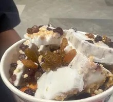Rich Oreo Stirred Yogurt