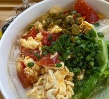 Tomato and Egg Noodle Soup