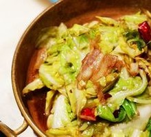 Spicy Stir-Fried Cabbage