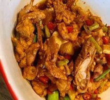 Stir-fried Local Chicken with Tea Oil