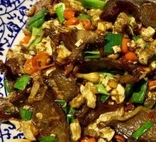 Stir-Fried Beef with Yellow Onion