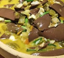 Spicy and Sour Duck Blood Pot