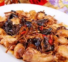 Black Mushroom Braised Chicken