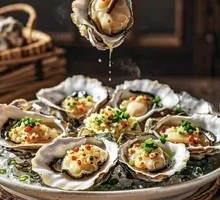 Steamed Oyster with Garlic and Vermicelli