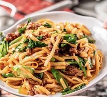 Chaozhou Stir-Fried Rice Noodles