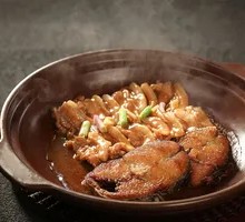 Shrimp Paste Braised Pork Belly with Deep-Sea Mackerel