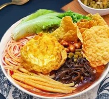 Honeycomb Fried Egg Luosifen