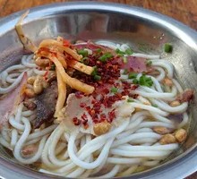 Braised Pig's Trotter Noodles