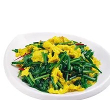 Stir-fried eggs with chives