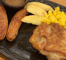 Spicy Grilled Sausage with Black Pepper Chicken Cutlet