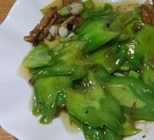 Bitter Melon Stir-Fried with Pork