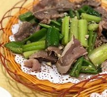 Shagiang Stir-fried Pig Intestines