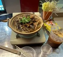 Freshly Cut Beef Offal Pot