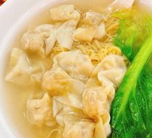 Fresh Shrimp and Crab Dumpling Noodles