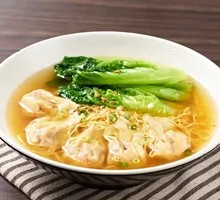 Fresh Shrimp and Caviar Dumpling Noodles