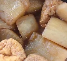 Braised Radish and Tofu in Braising Sauce