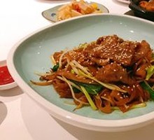 Dry-Fried Beef Rice Noodles