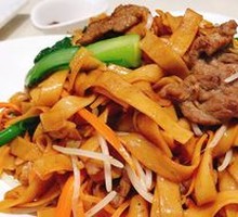 Dry-Fried Beef with Rice Noodles