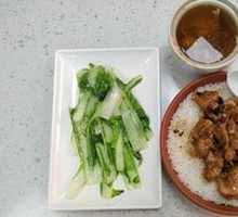 Braised Pork Ribs with Steamed Rice and Simmered Soup