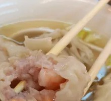 Fresh Shrimp and Crab Dumpling Noodles