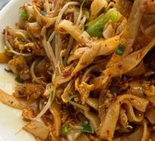 Stir-Fried Beef Rice Noodles