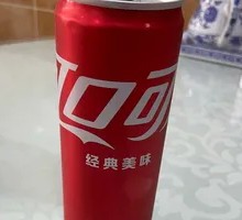 易拉罐可乐